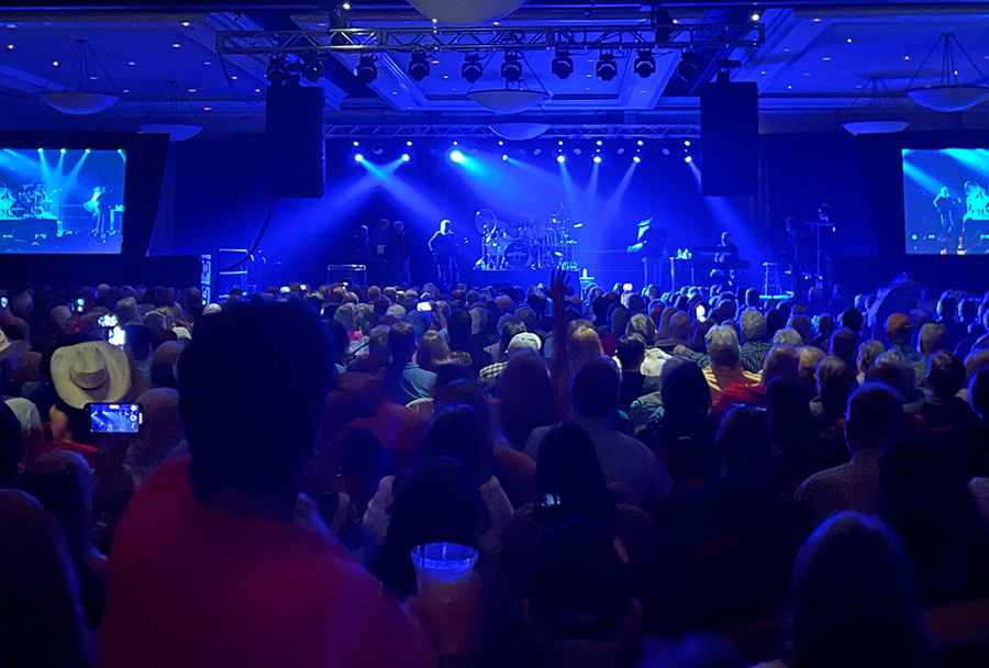 Entertainment at Hollywood Gulf Coast