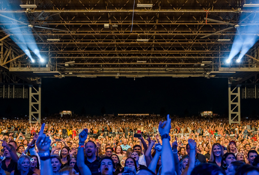 Entertainment at Hollywood St. Louis